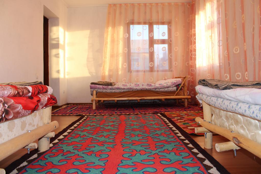 Guest House Guljan Bokonbayevo Экстерьер фото